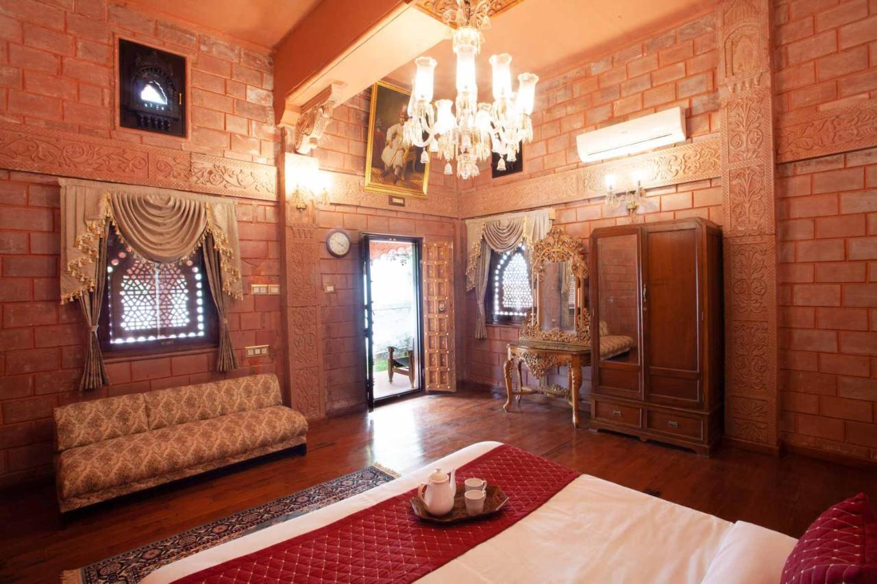 Stayvista At Pink Palace Rajasthani Decor Ооти Екстериор снимка