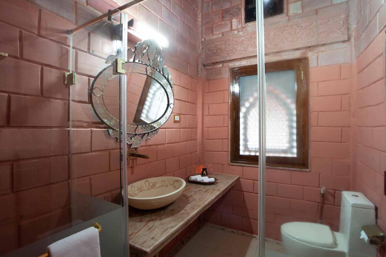 Stayvista At Pink Palace Rajasthani Decor Ооти Екстериор снимка